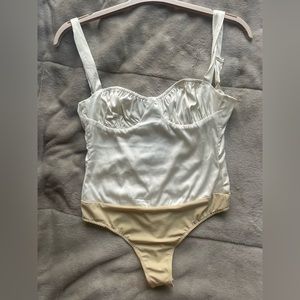 WEWOREWHAT SILK WHITE BODYSUIT